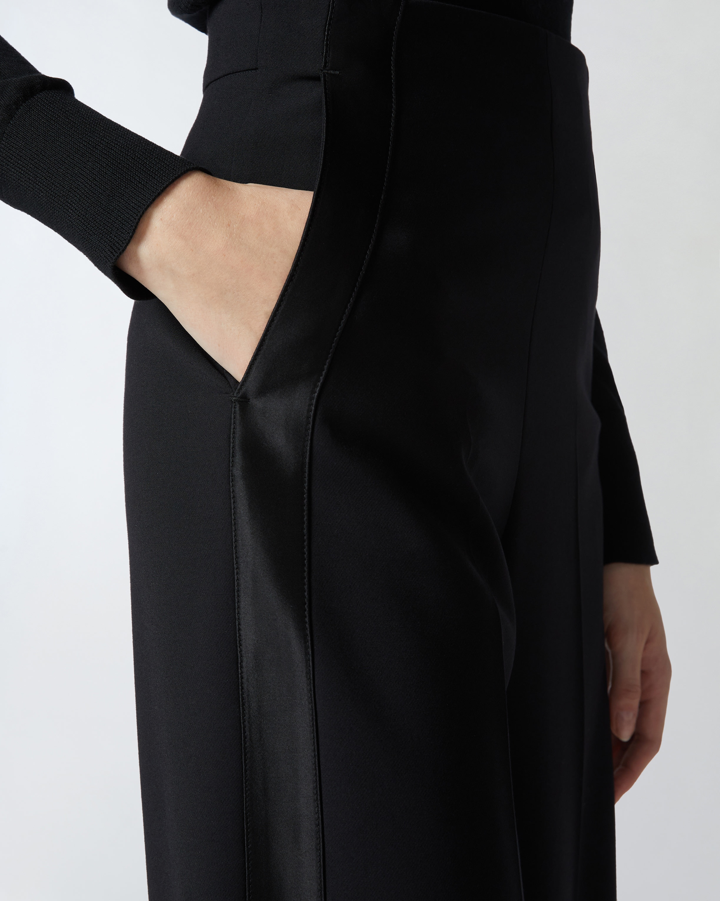 ELEGANT TROUSERS WITH SHINY SIDE BAND - 5