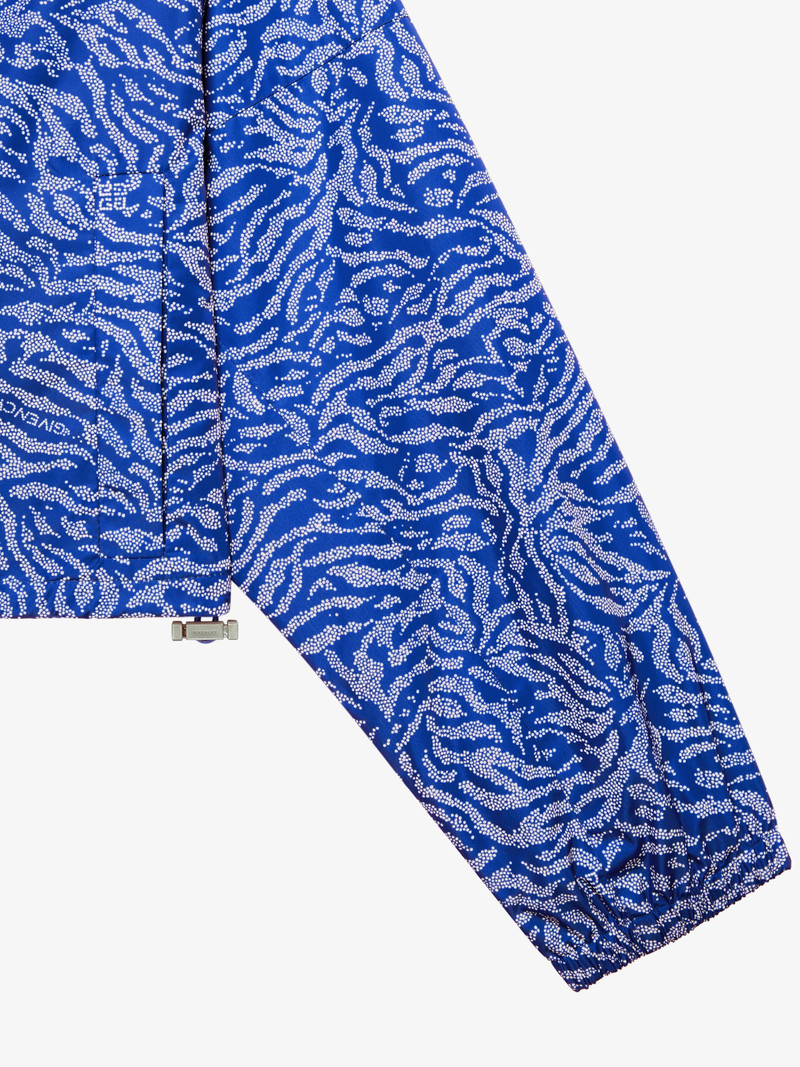 SHORT WINDBREAKER IN PRINTED NYLON 6