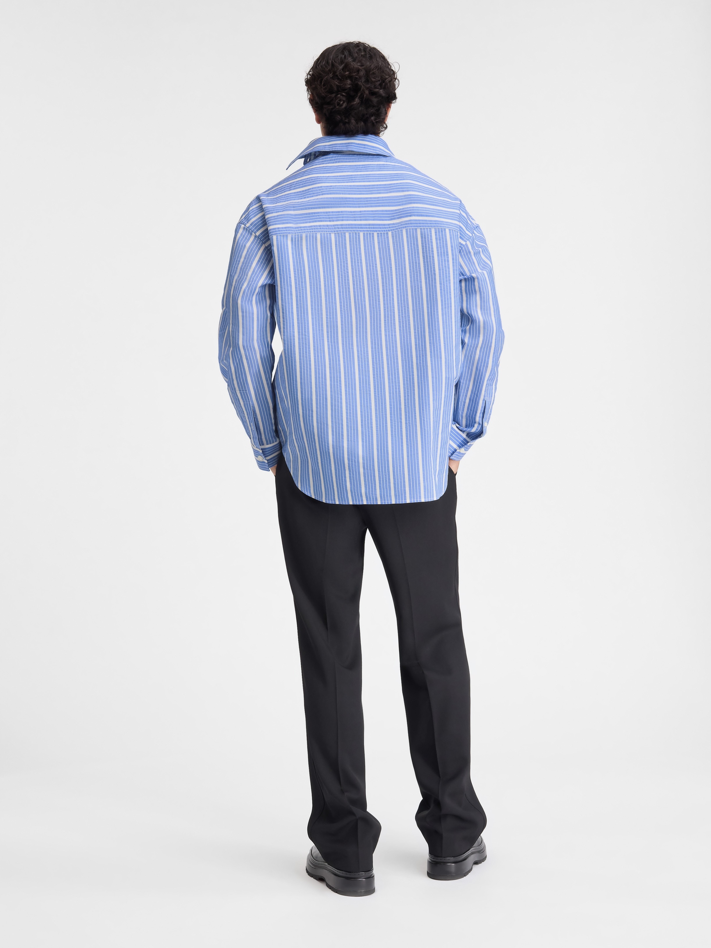 Tシャツ・カットソー JACQUEMUS SS25 LA CHEMISE CUADRO (251SH086 1726910) The Cuadro shirt by JACQUEMUS | Official website