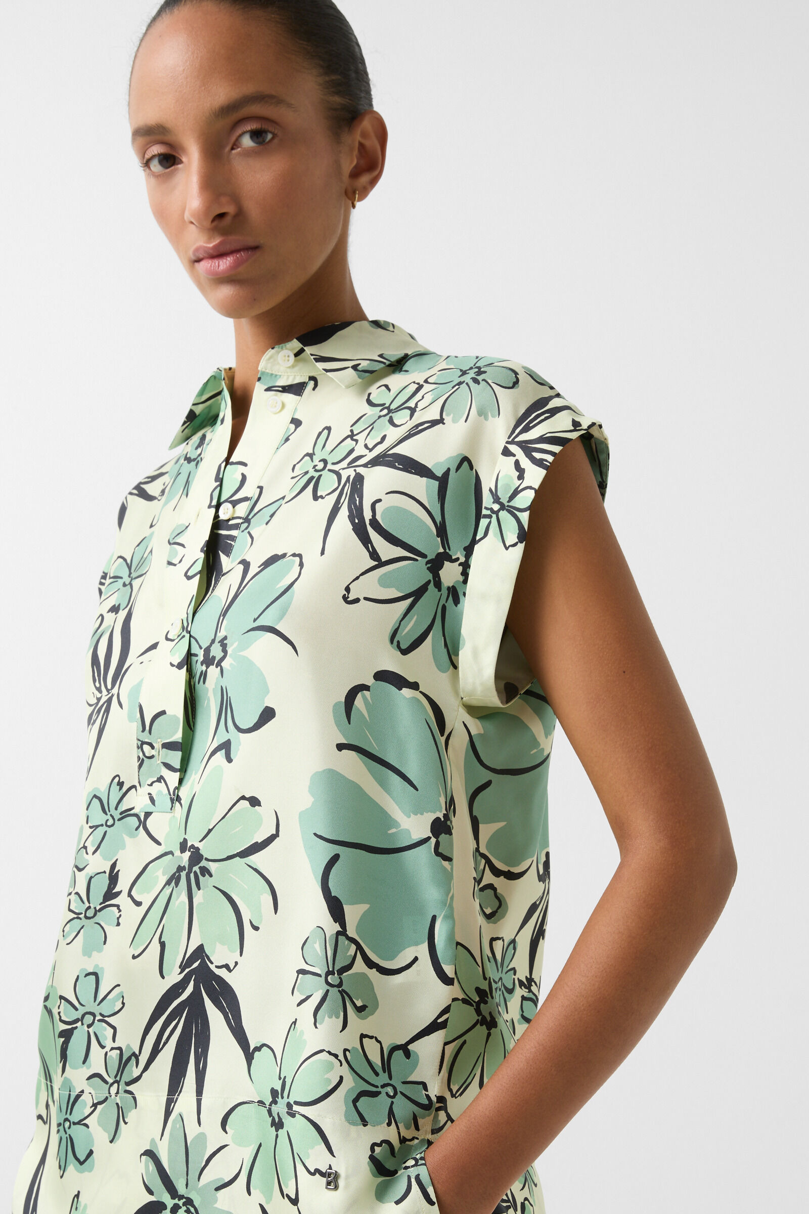 Rosalie silk blouse in Green - 4