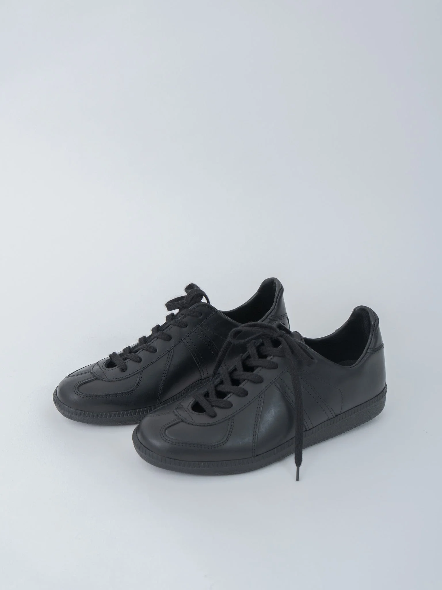 Unlined KS Trainer - Black VGT (Men's) - 1