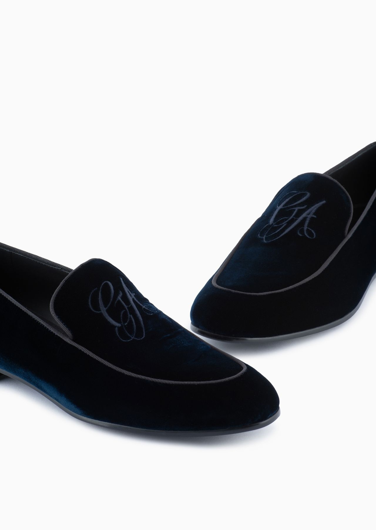 Velvet loafers with embroidered logo - 5