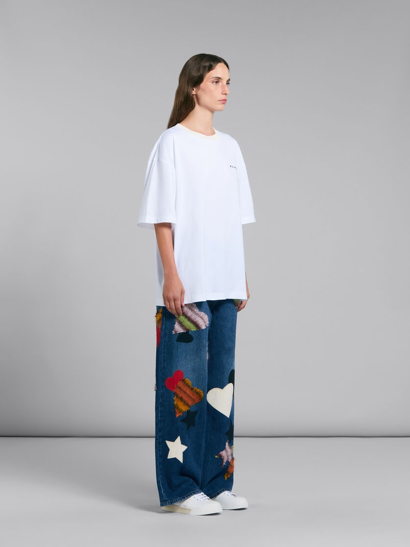 WHITE T-SHIRT WITH HEARTS PRINT - 6