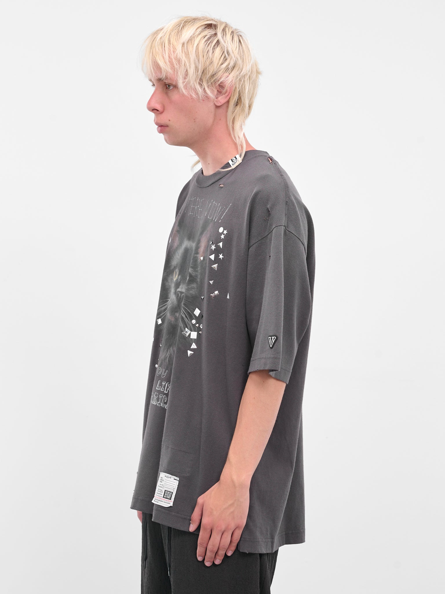 Black Distressed Cat Graphic Tee - 2