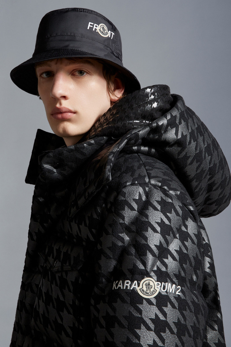 Moncler Bucket Hat outlook