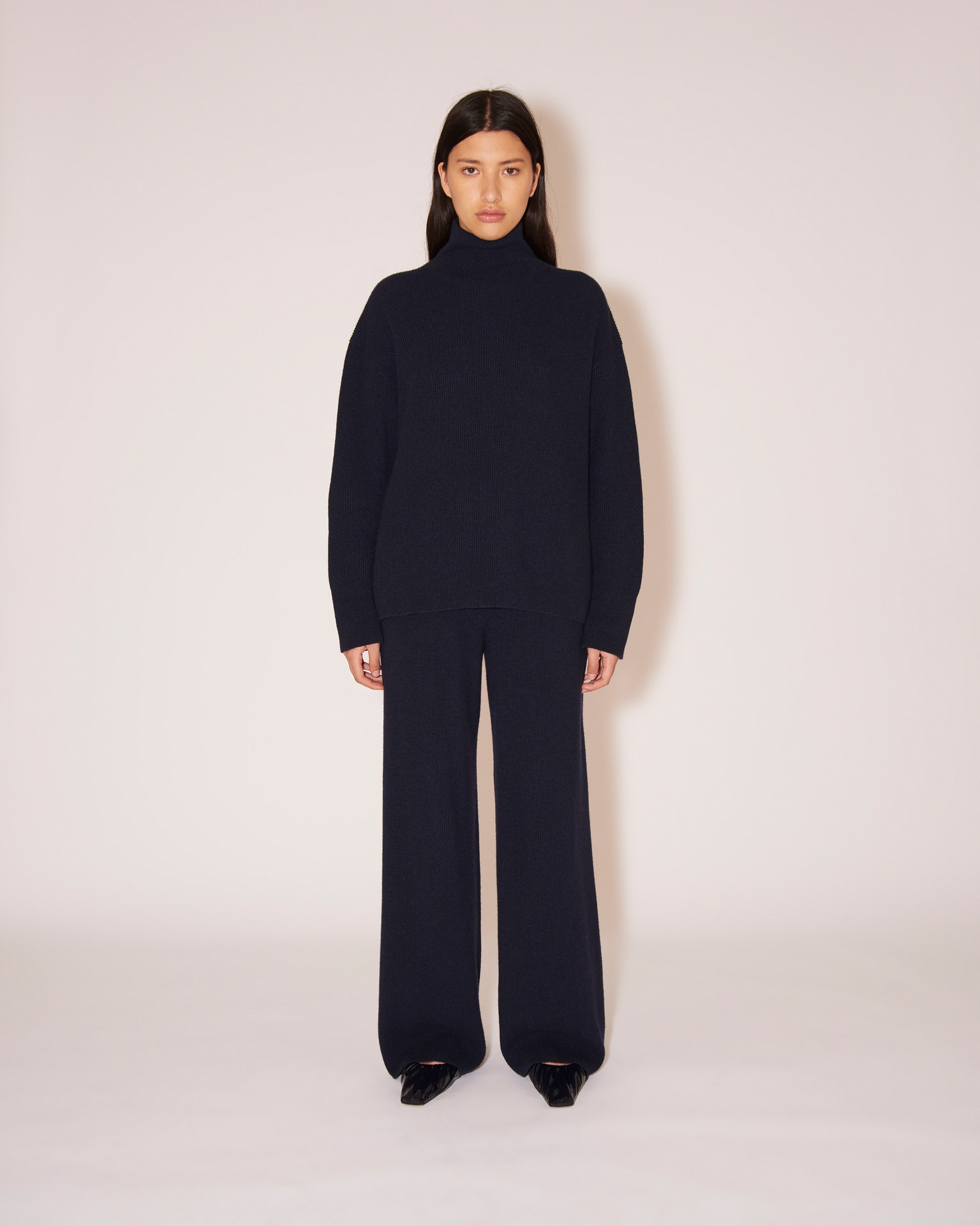 ONI - Knitted straight-leg pants - Navy - 3