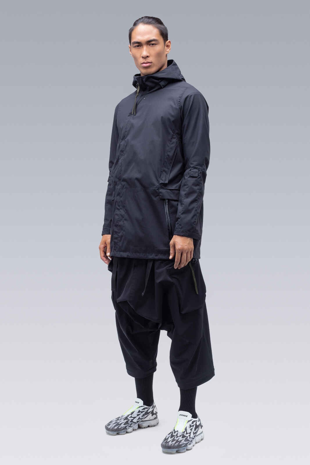 J33-E Black  - 3