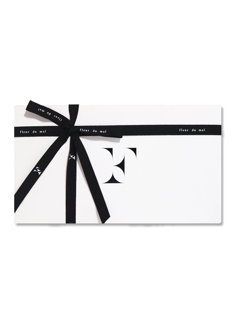 Fleur du Mal Heart Shaped Gift Box outlook