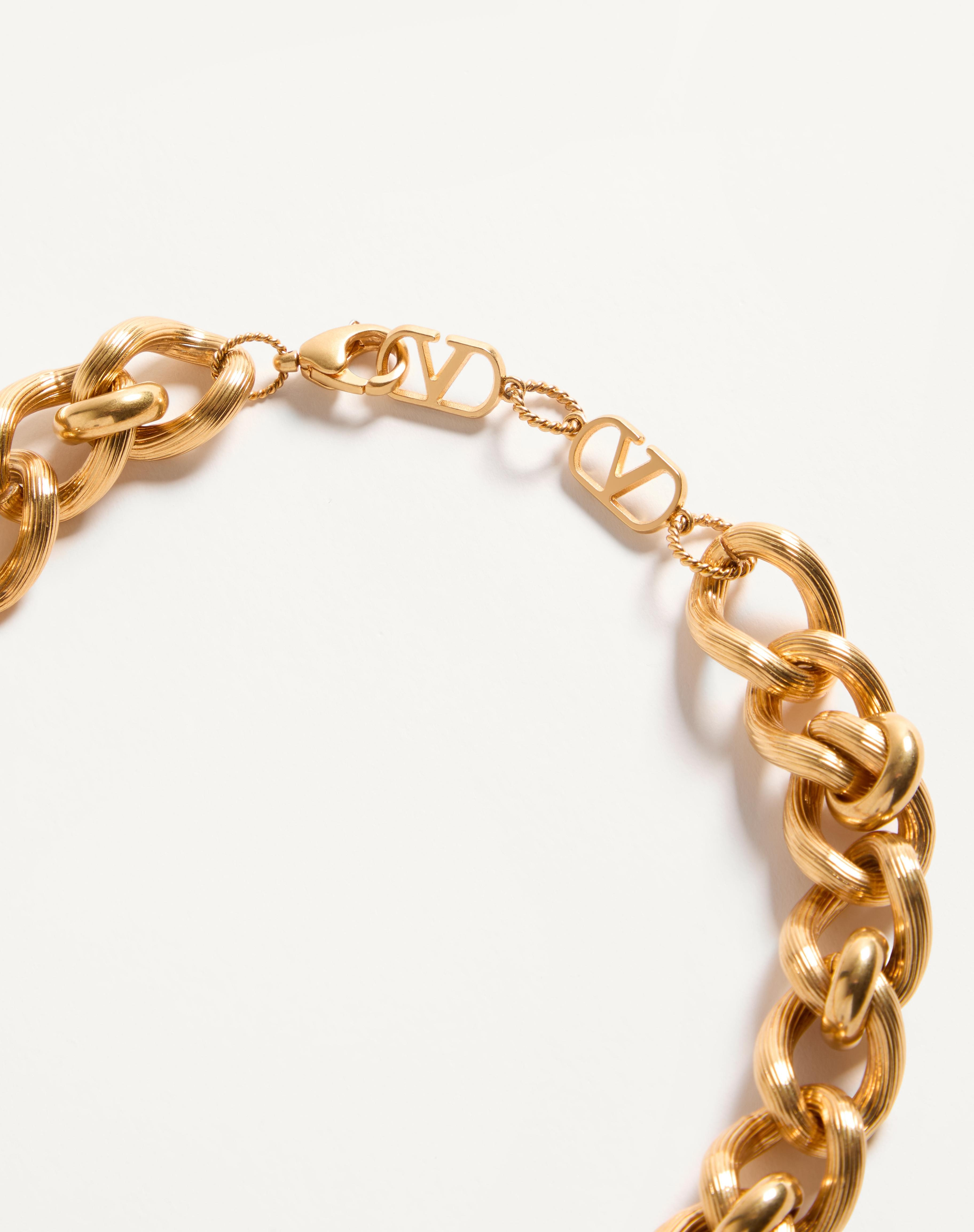 CHEZ VALENTINO NECKLACE IN METAL, ENAMEL AND SWAROVSKI® CRYSTALS - 4