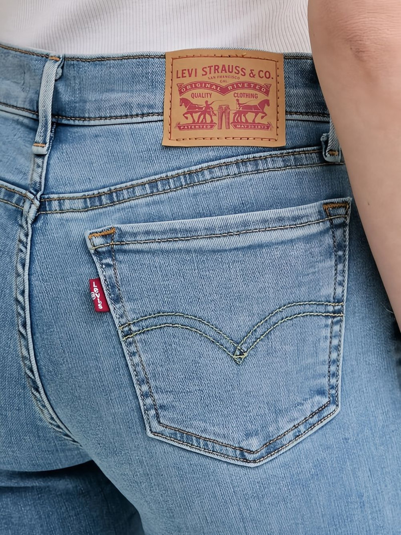 skinny-cut jeans 4