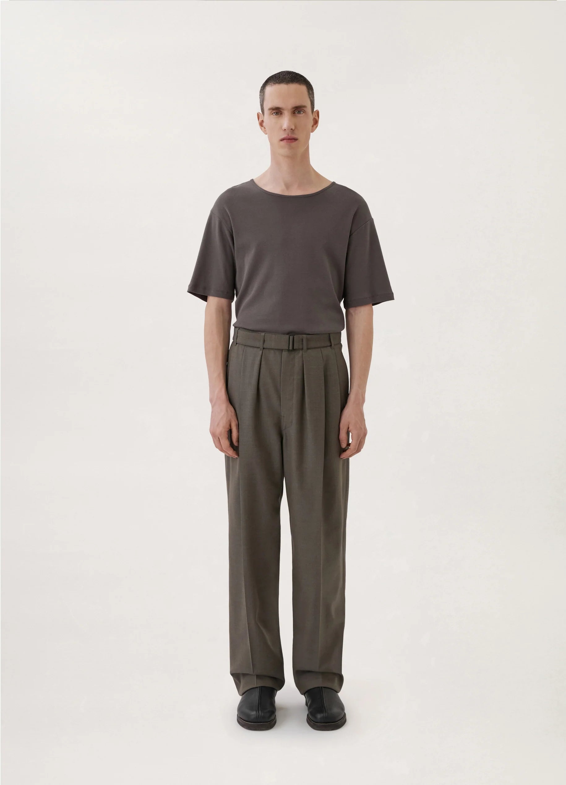 LOOSE PLEATED PANTS
TROPICAL POLY WOOL - 2