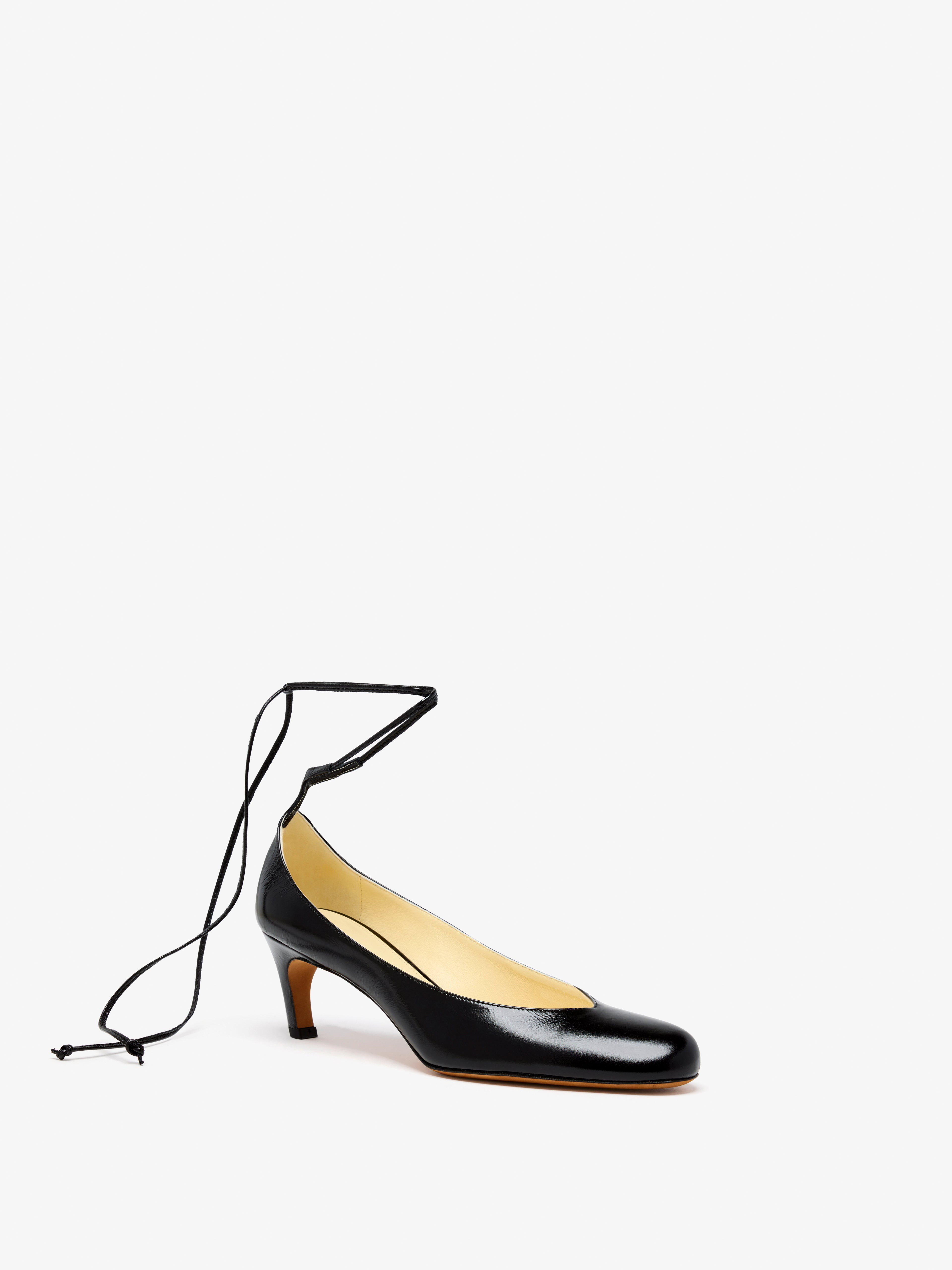 Uma Tie Pumps in Slick Calf - 2
