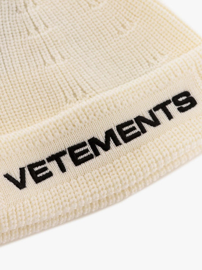 VETEMENTS HAT outlook