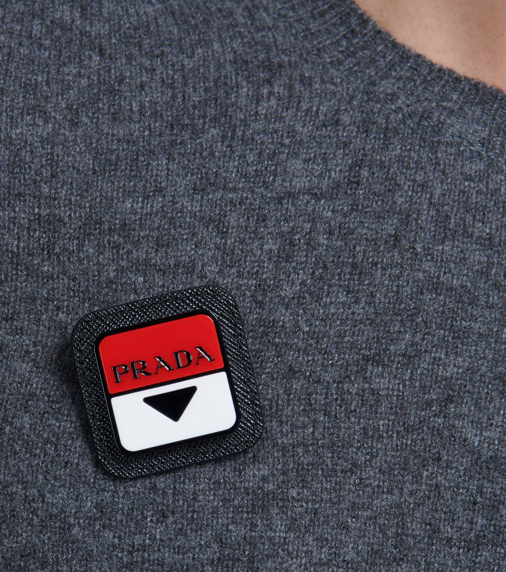 Leather-trimmed logo badge - 2