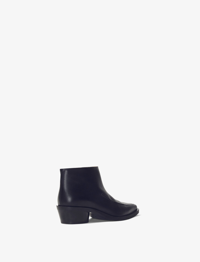 Bronco Ankle Boots 3