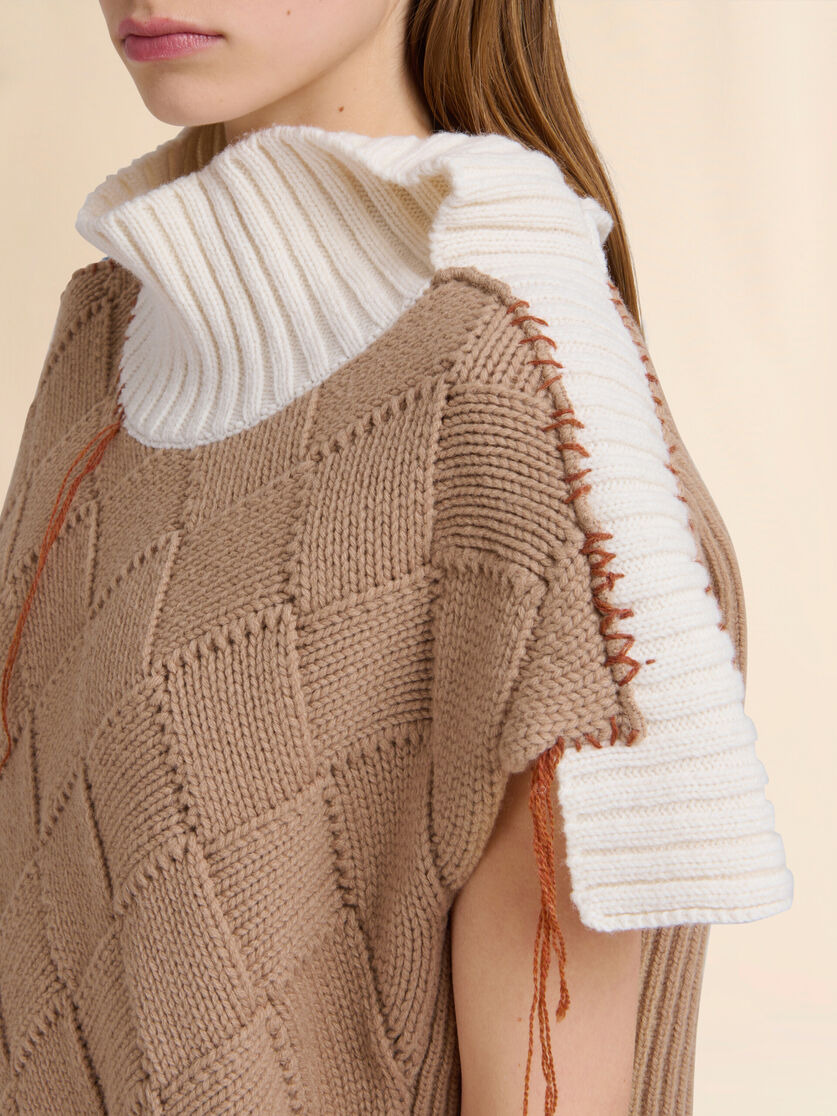 BROWN WOOL AND COTTON SWEATER IN MIXED KNITS - 5