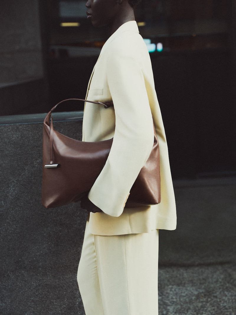 PILLOW HOBO DARK BROWN 3