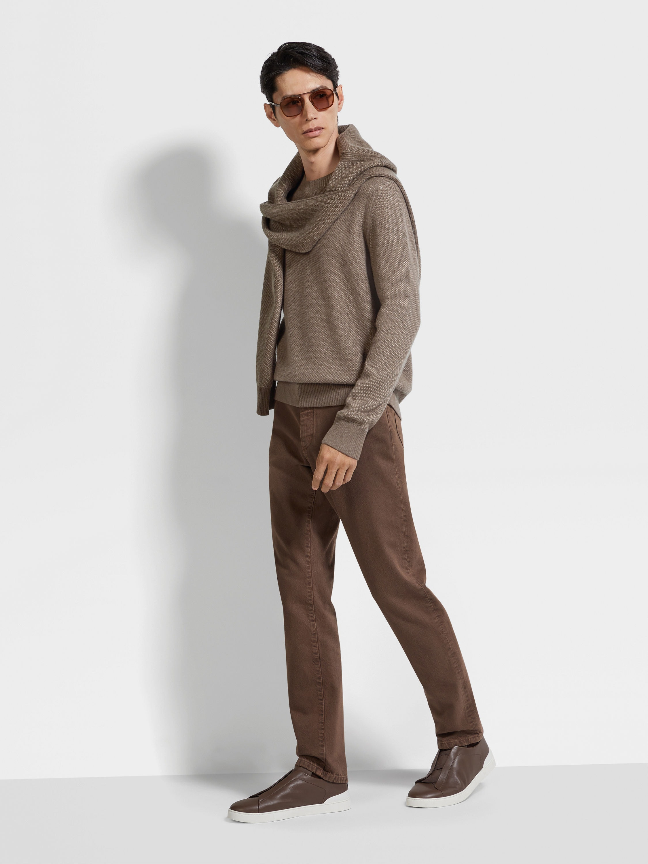 BROWN OASI CASHMERE CREWNECK - 3