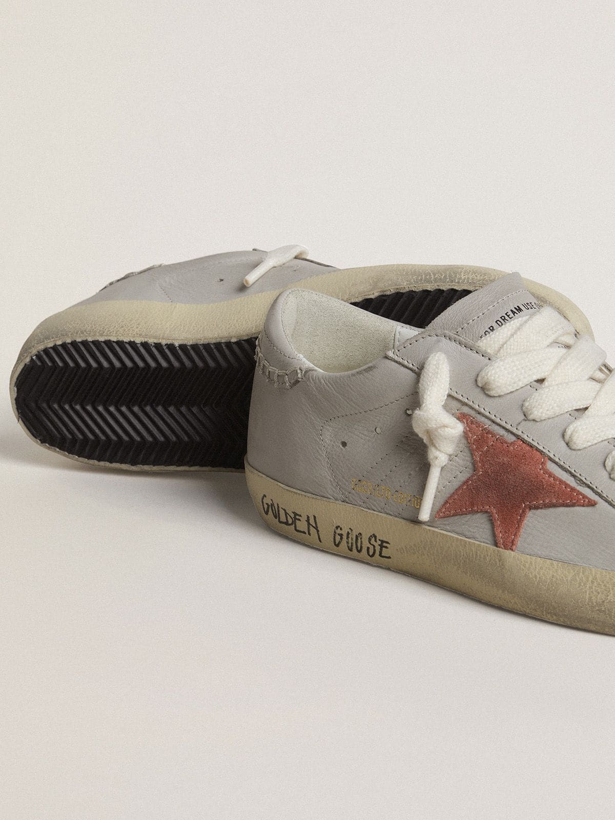 Super-Star LTD in gray leather with brick-red suede star - 4