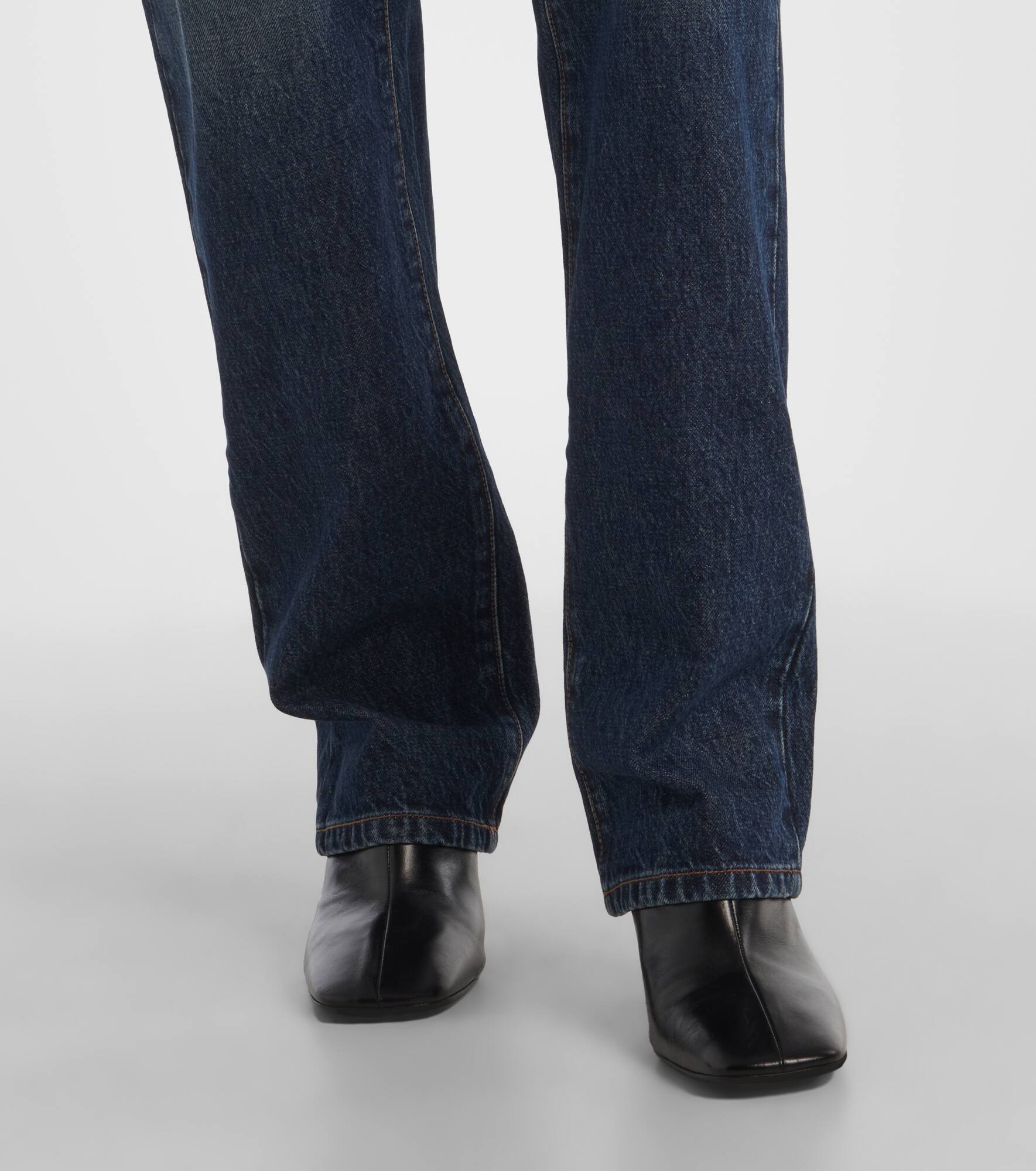 Mid-rise straight jeans - 5