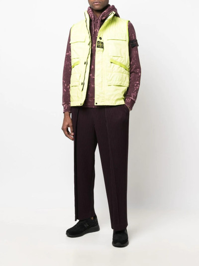 Stone Island logo-patch crinkle-effect gilet outlook