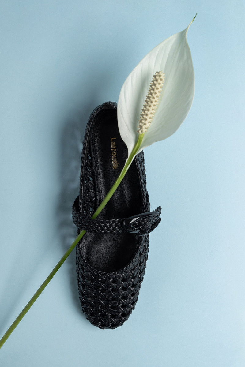 Larroudé Verona New Macrame In Black Leather outlook