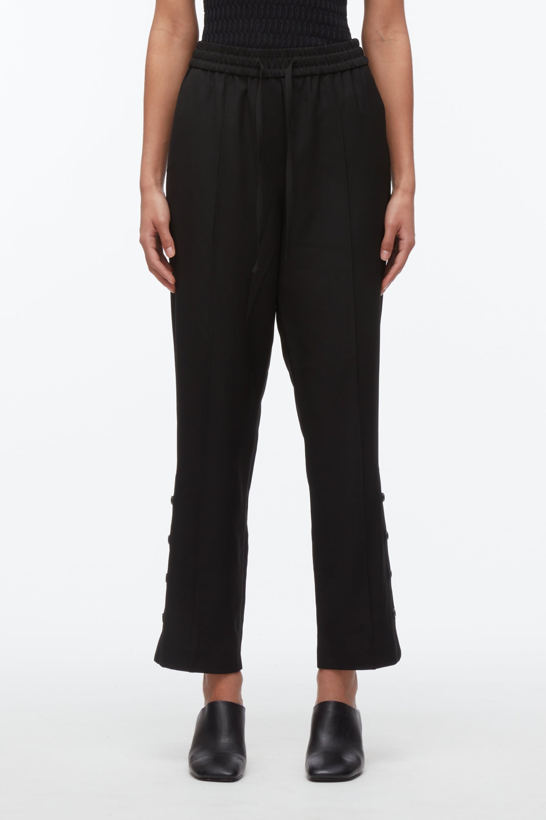 Cropped Elasticated Pants With Side Vent - 3