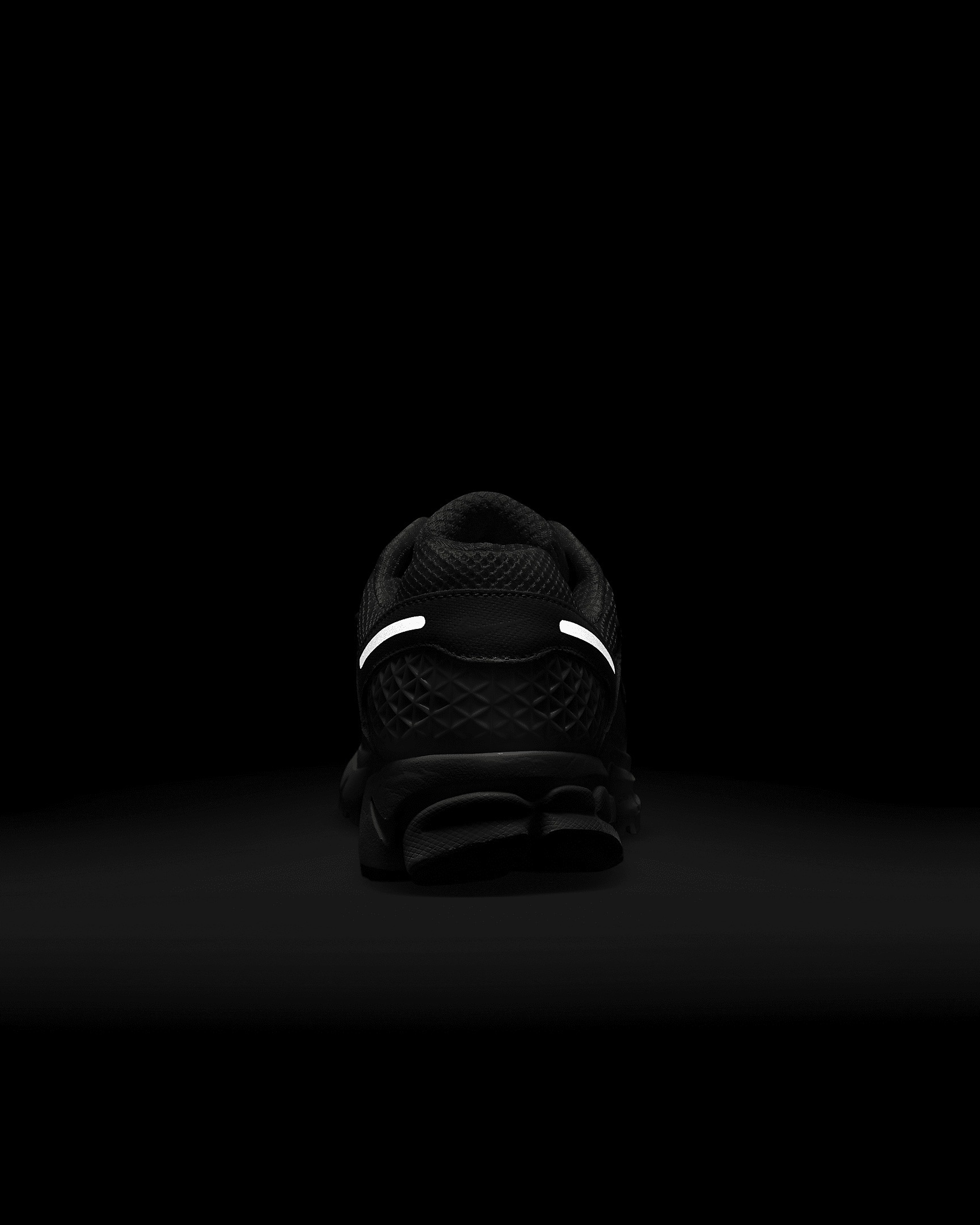Nike Zoom Vomero 5 Women's Shoes - 11