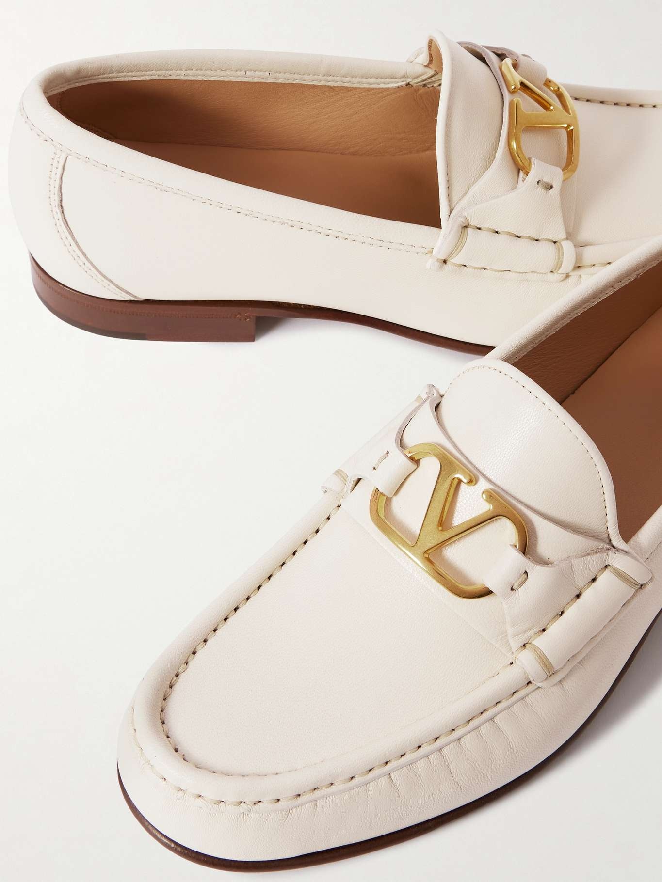 VLogo Signature embellished leather loafers Ivory - 4