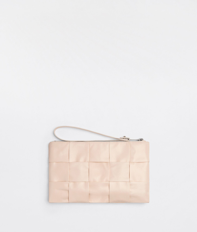 Bottega Veneta pouch outlook
