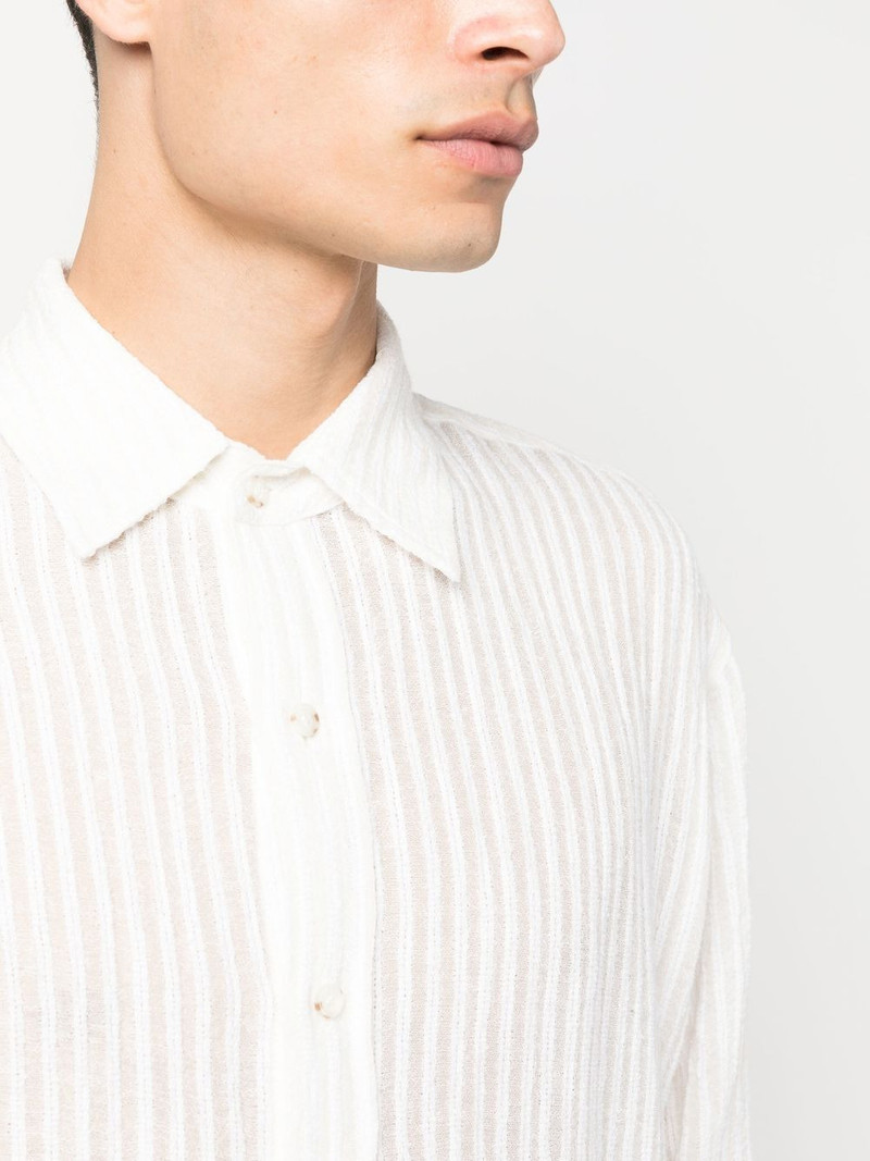 vertical-stripe shirt 5