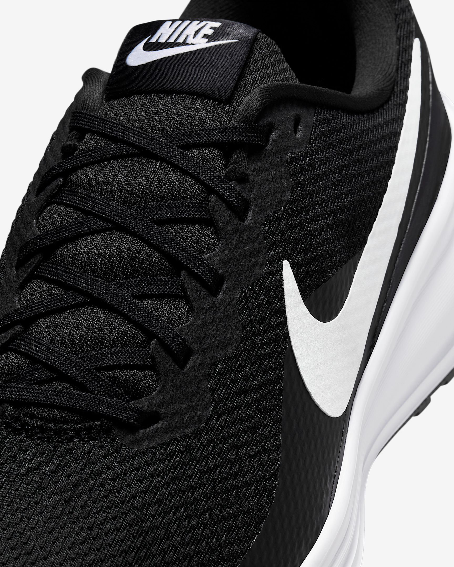 Nike Revolution 8 Men's Road Running Shoes (Extra Wide) - 7