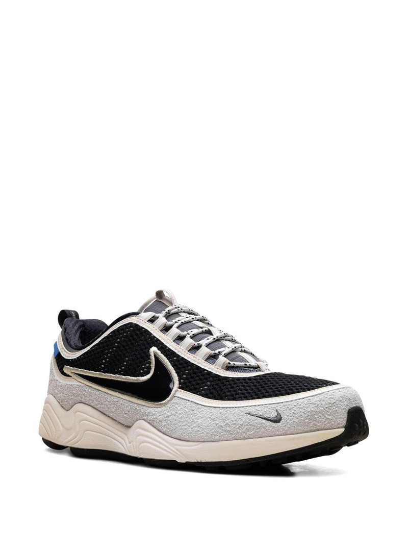 Nike x UNDEFEATED Zoom Spiridon " Phantom" outlook