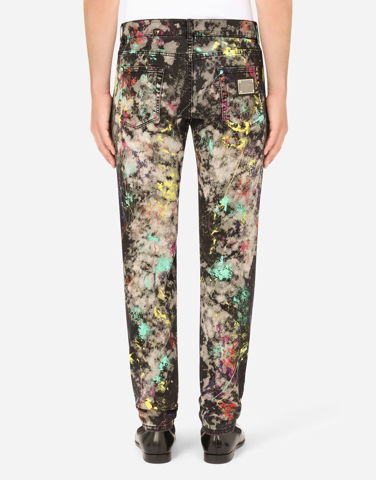 Slim-fit black stretch jeans with marbled print - 3