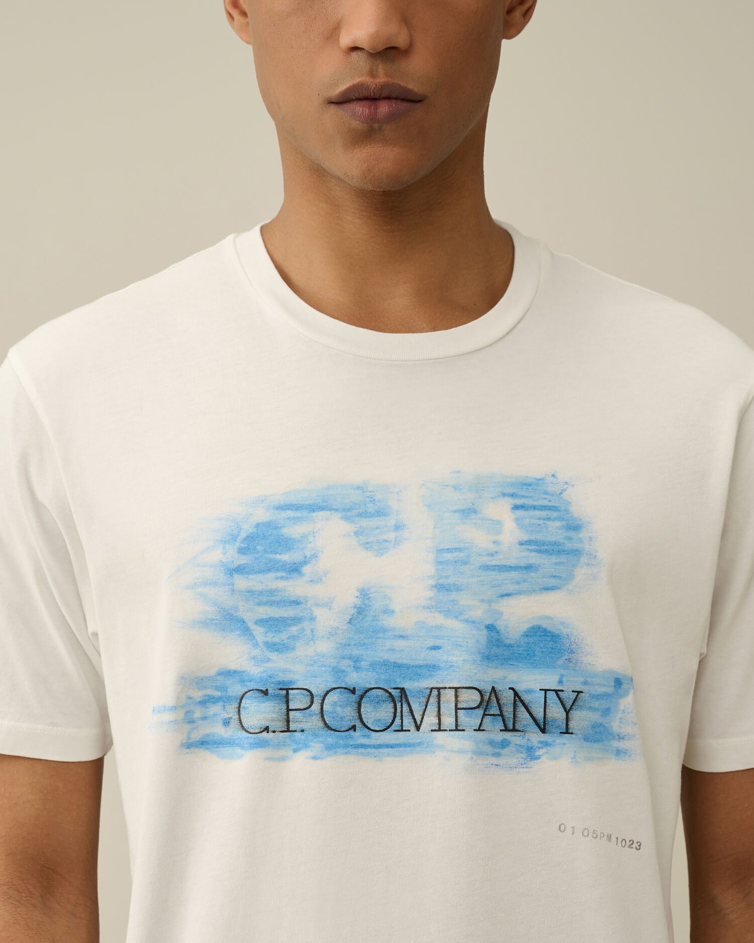 【送料&関税込】C.P. Company Cotton Jersey T-shirt With Grap C.P. Company 24/1 Jersey Facili-Tees Graphic T-Shirt Gauze