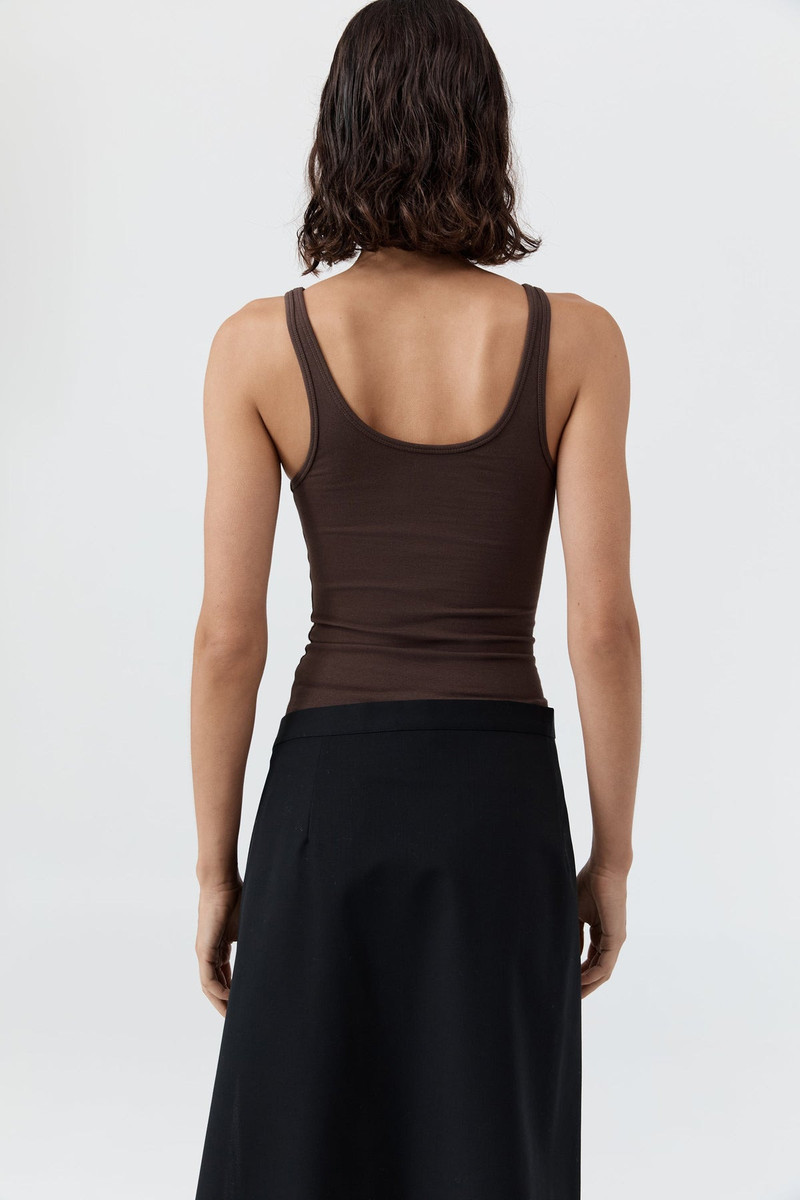 Soft Jersey Slim Scoop Tank - Liqueur 5