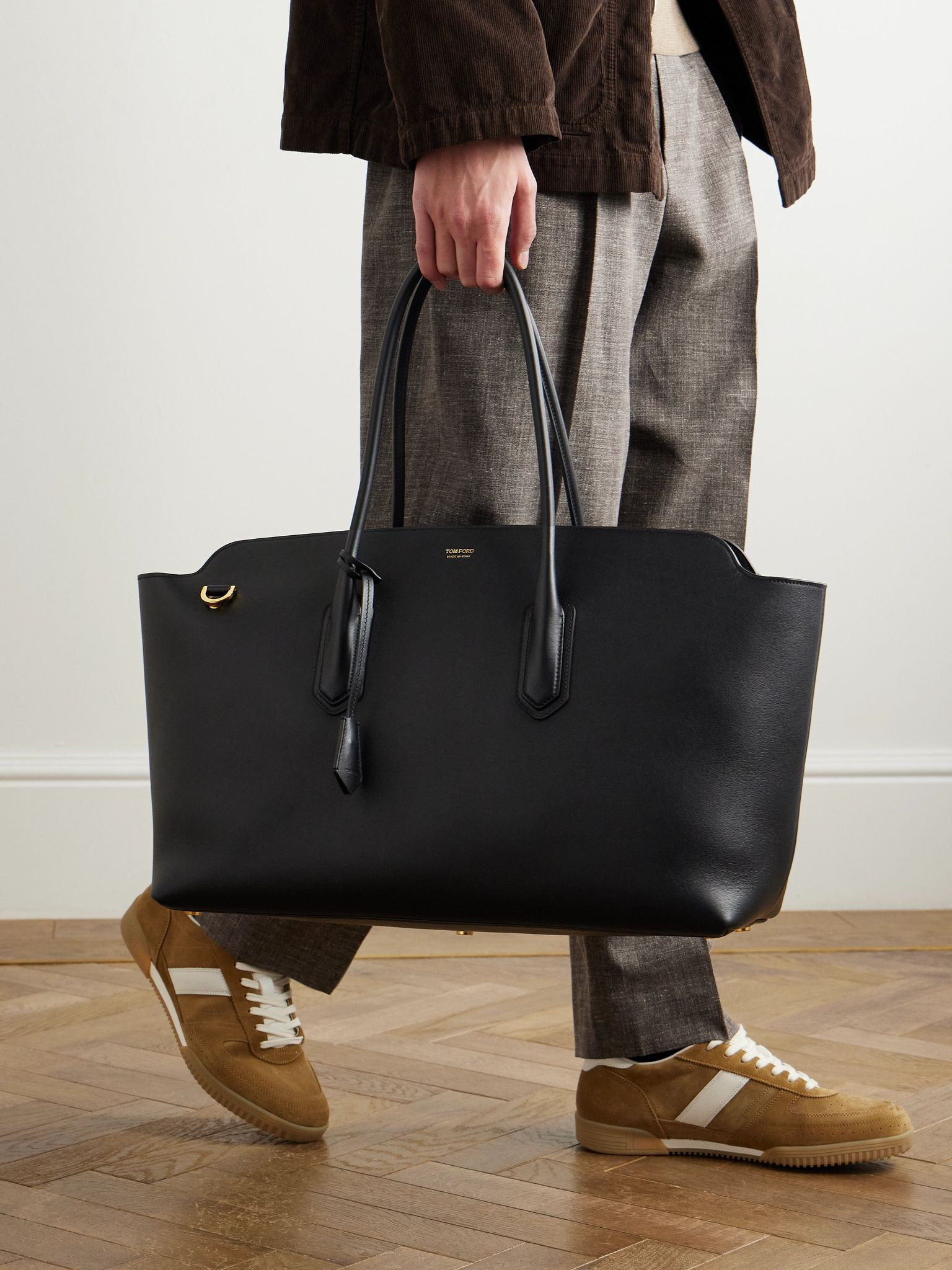 Alexander East West Leather Tote Bag Black - 2