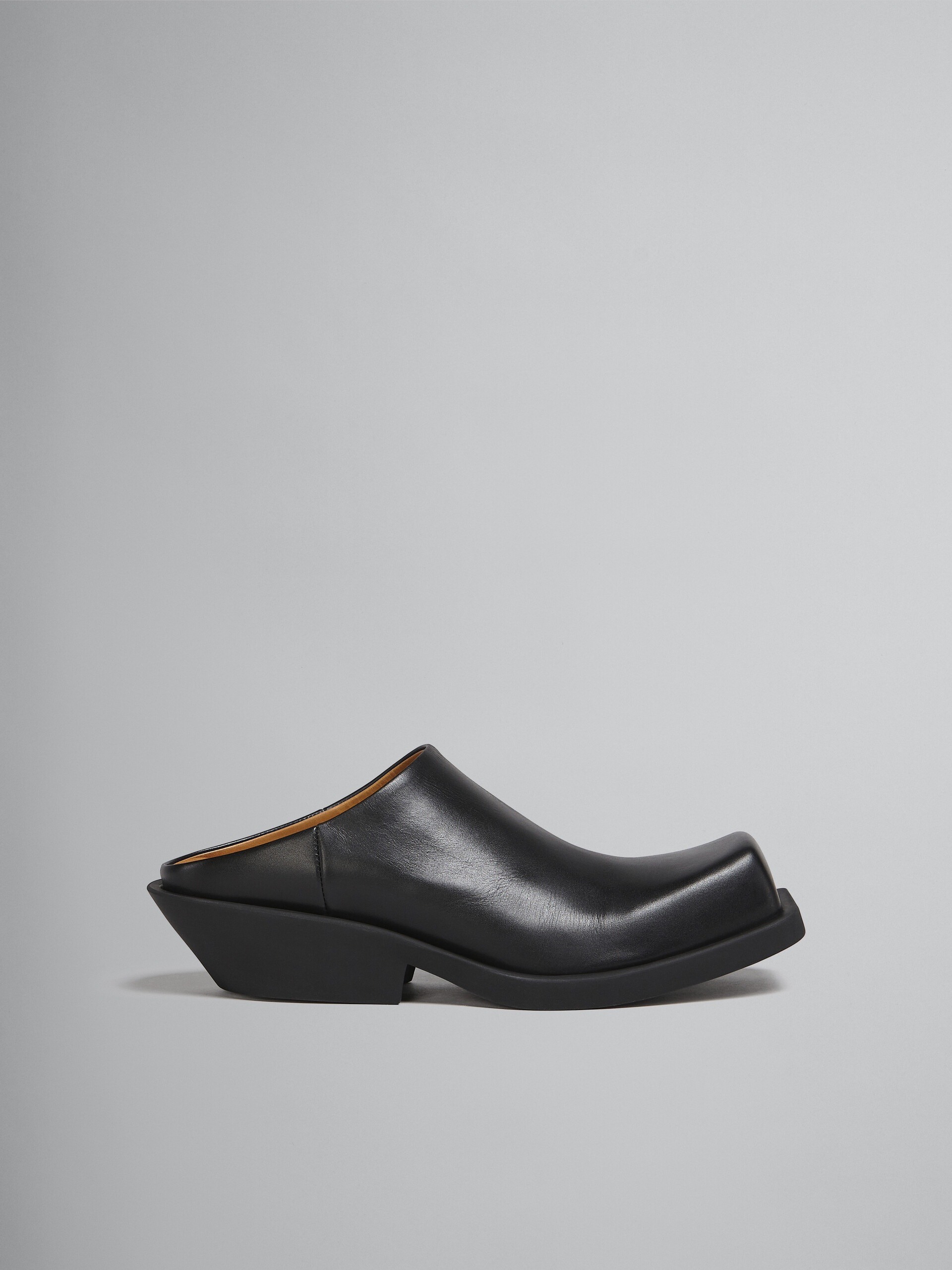 BLACK LEATHER SABOT - 1