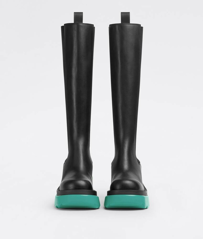 Bottega Veneta flash outlook