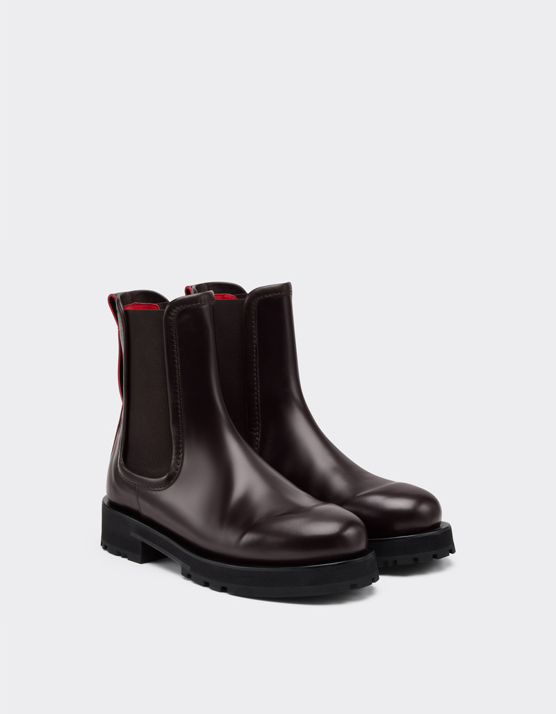 Chelsea boot in matte leather 3
