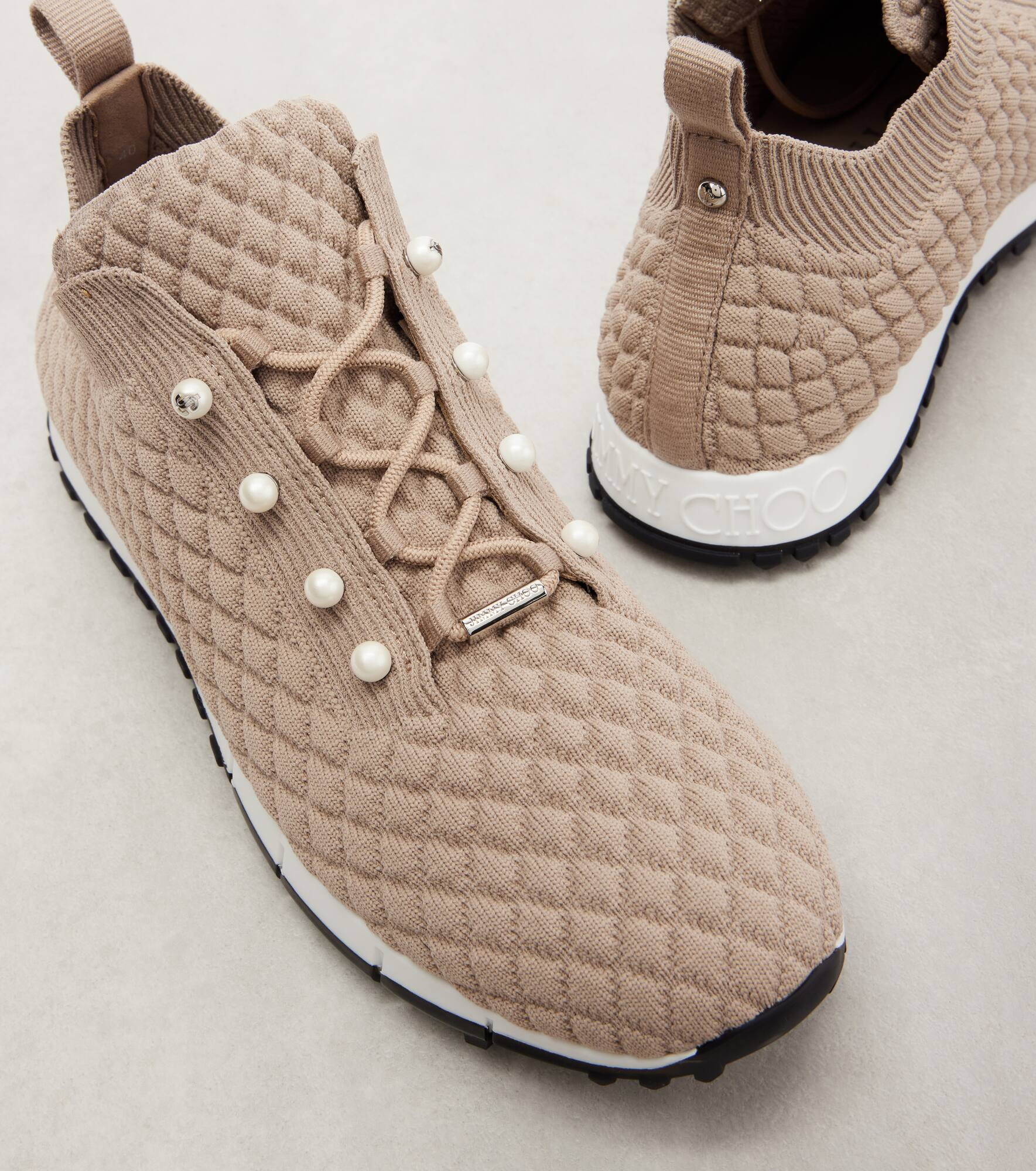 Veles faux pearls embellished sneakers - 5