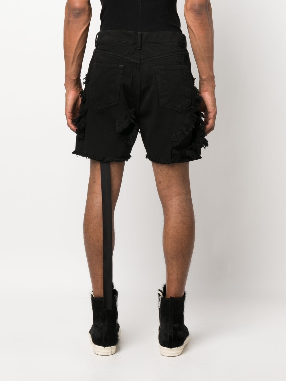 frayed distressed denim shorts - 4