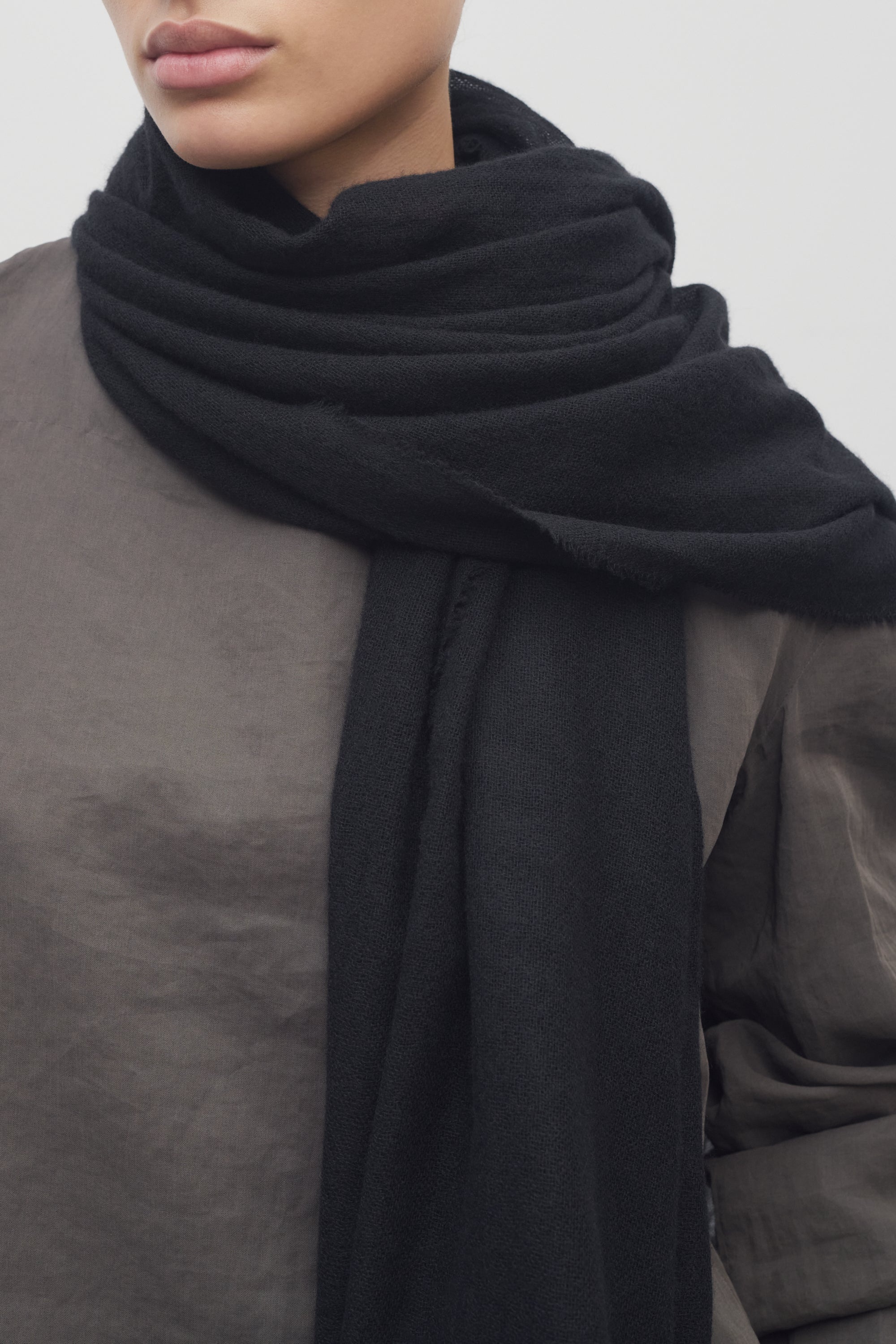 Lentia Scarf in Cashmere - 3