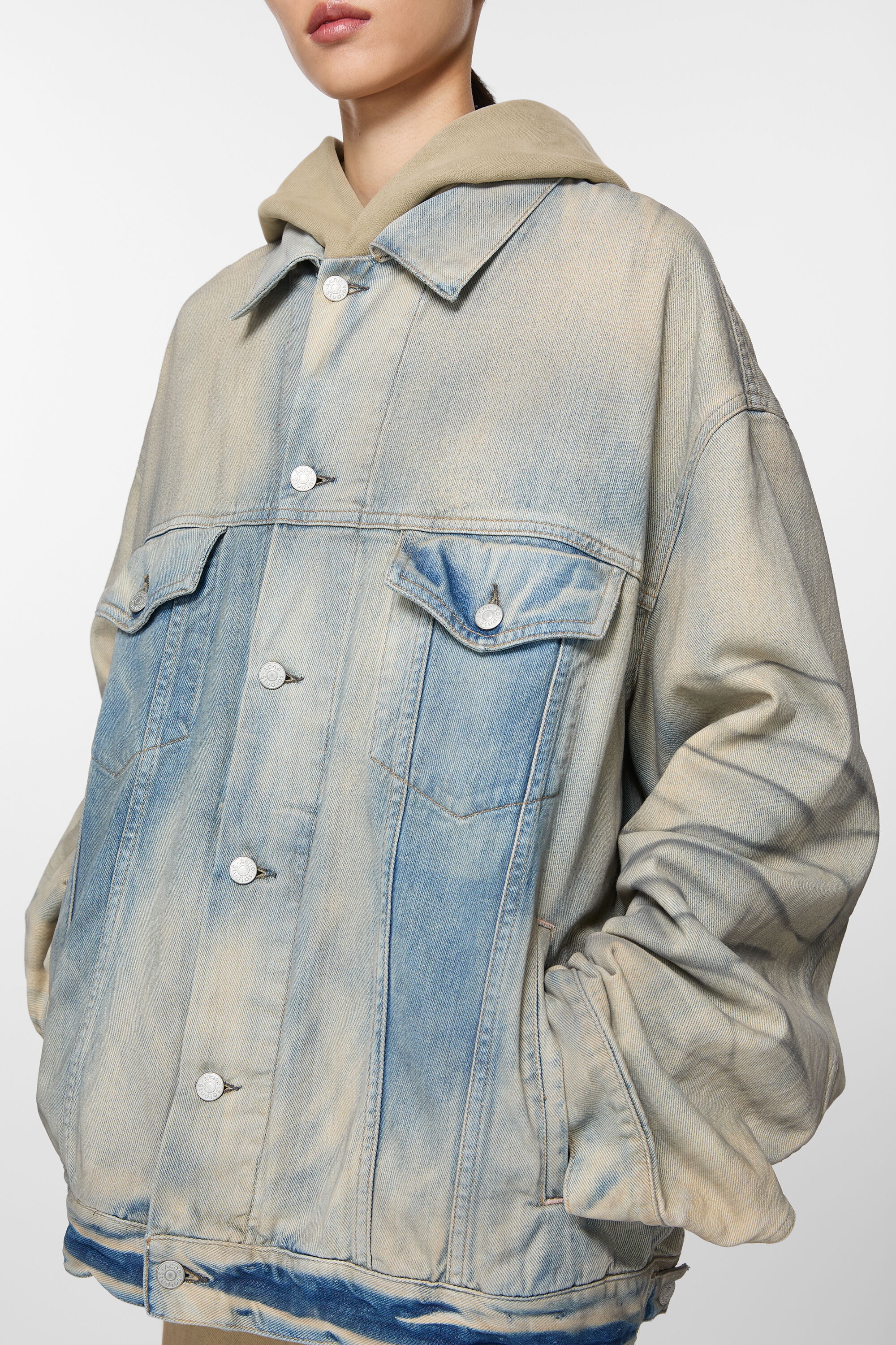 Denim jacket - Oversized fit - Light blue - 6