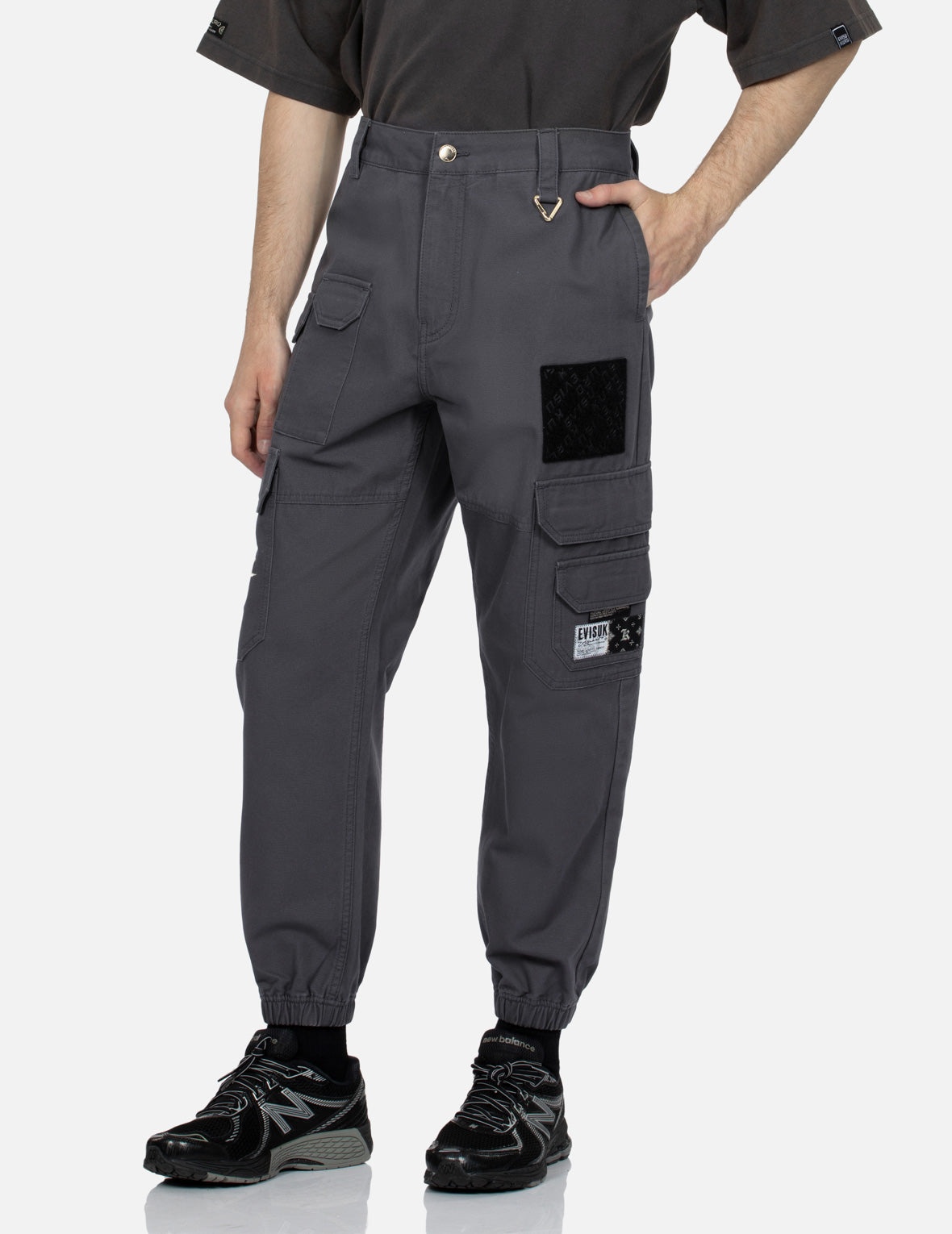 Logo Embossed Patch Fashion fit Cargo Pants - 8