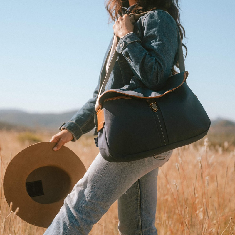 LÉON MESSENGER BAG - NAVY BLUE 5