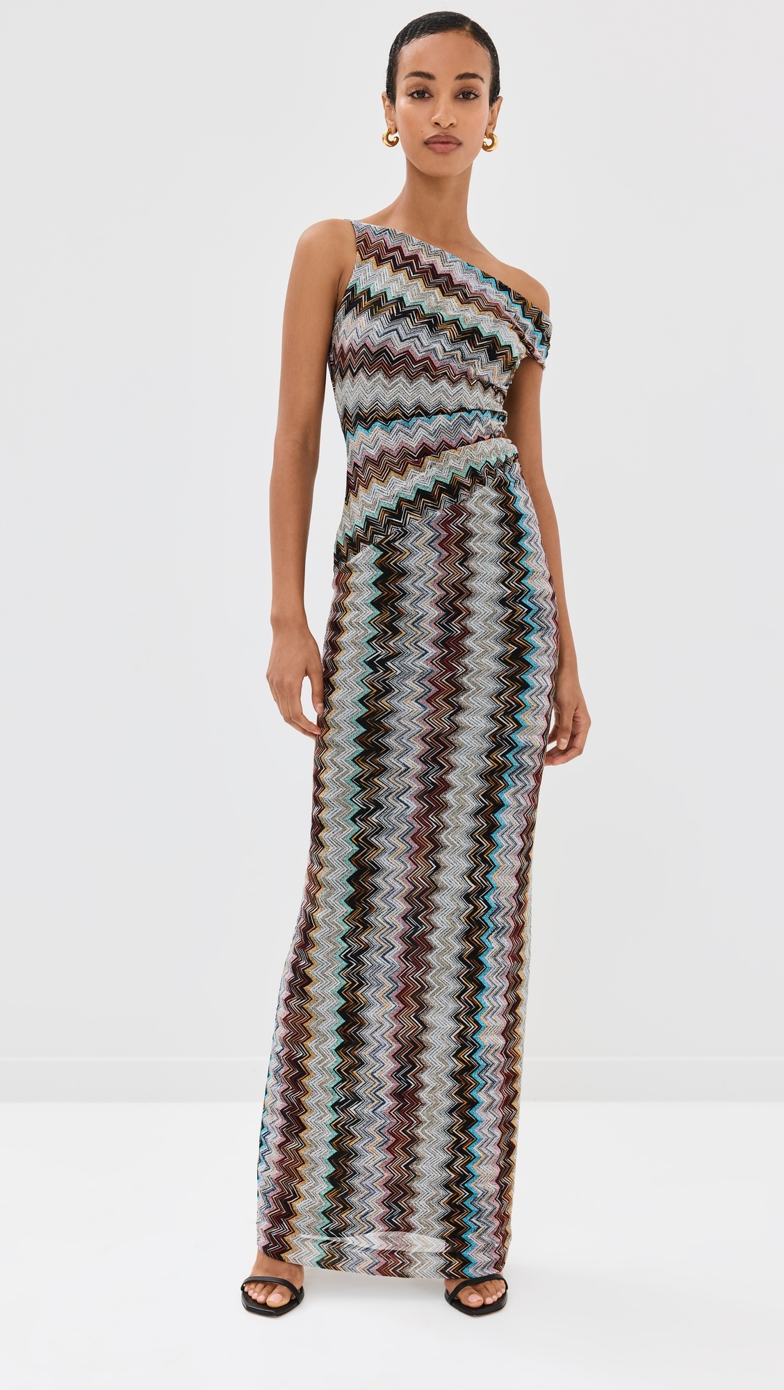 Long Zigzag Lamé Dress with Asymmetrical Neckline - 1