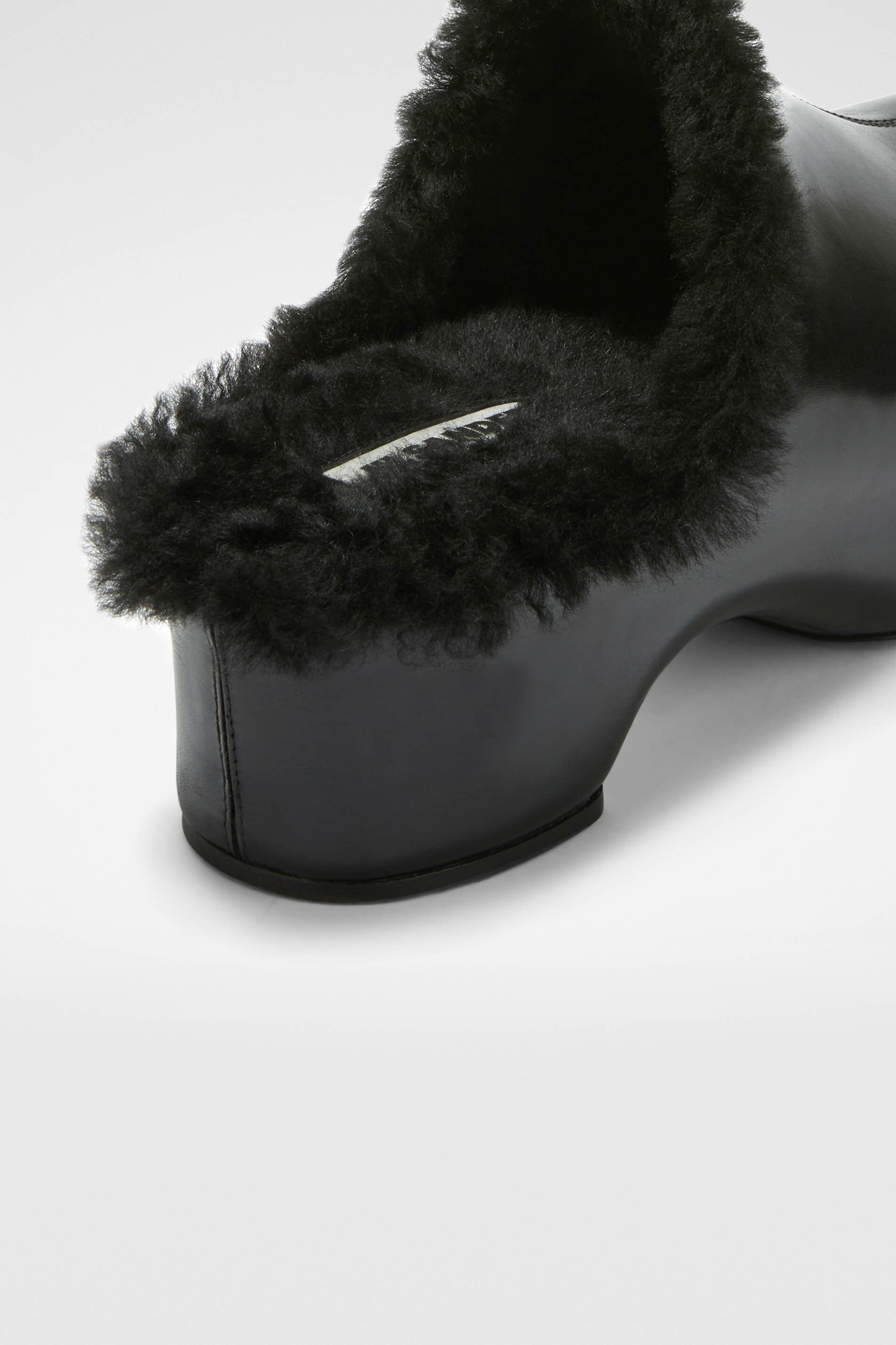 Clogs - 6