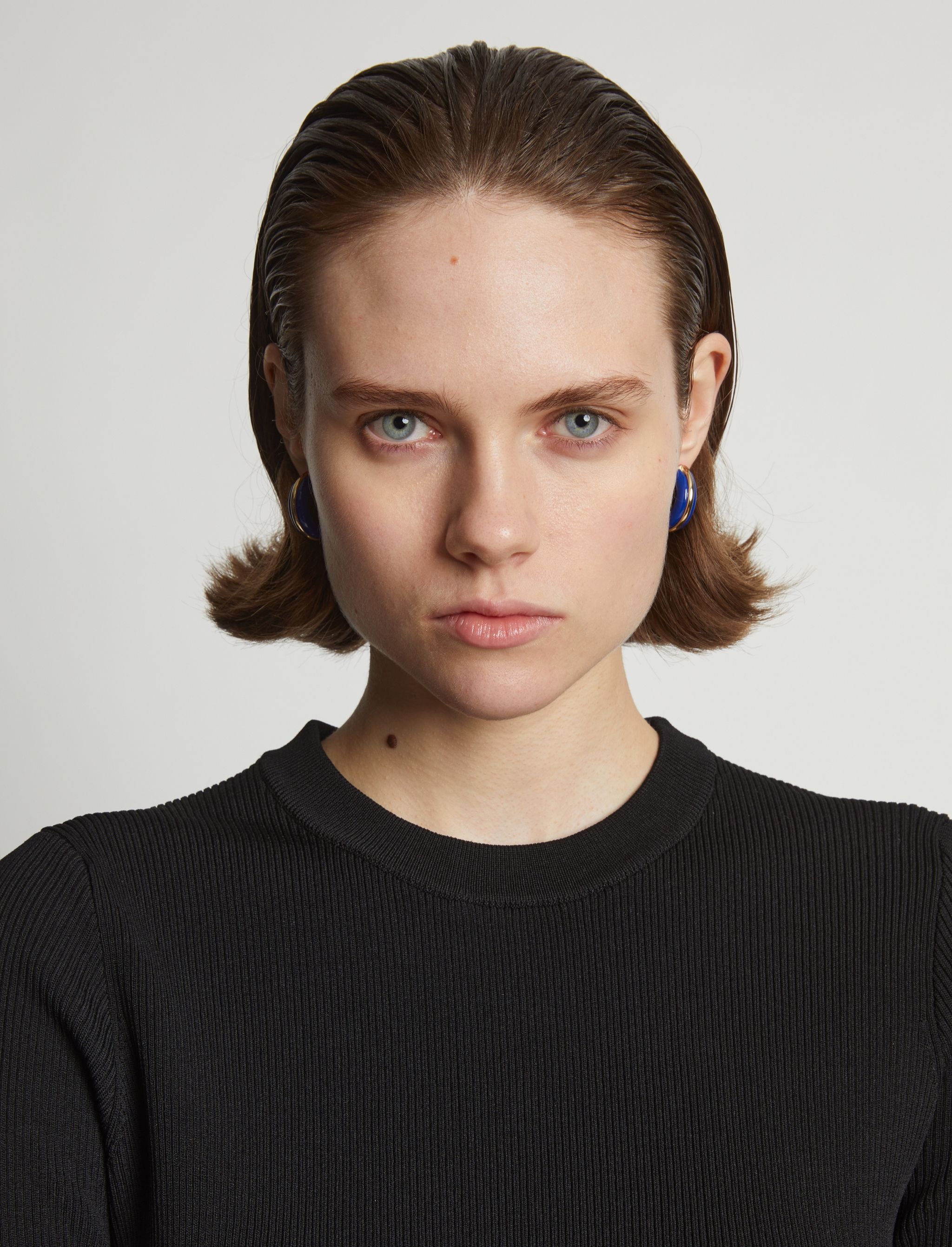MINI HOOP EARRINGS - 4