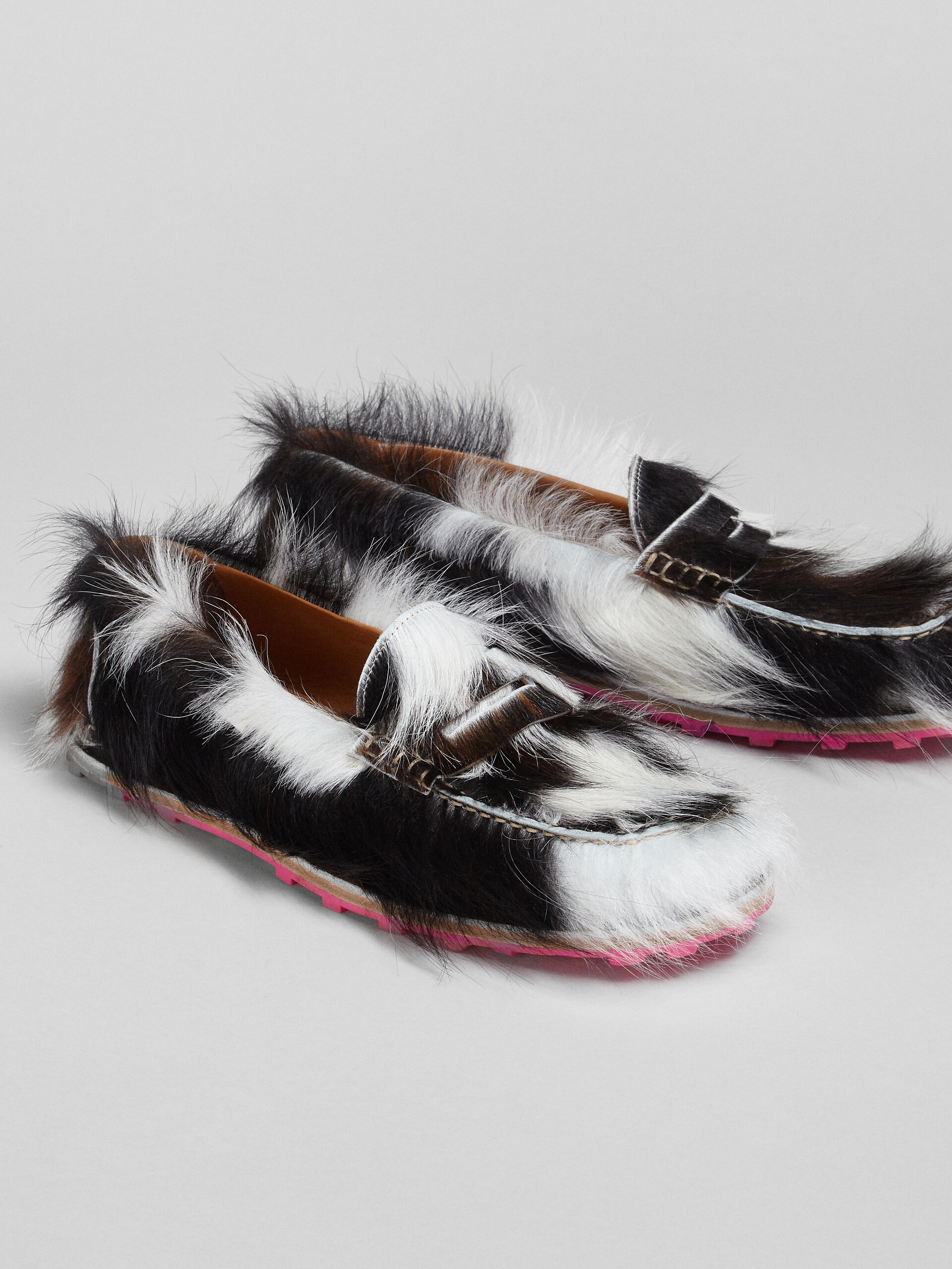 SPOTTED LONG CALF HAIR MOCCASIN - 5